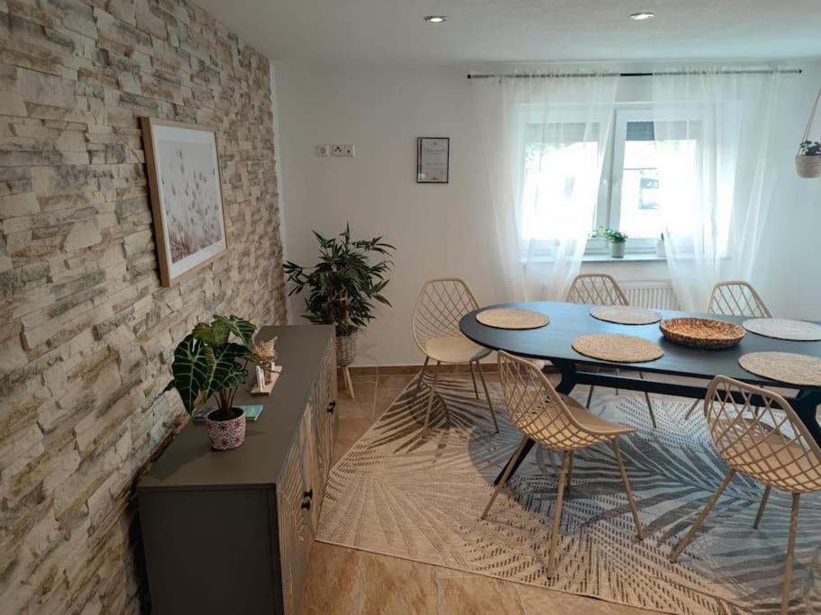 -Stadthaus Ida- Mit Grosser Dachterasse, Am Schlosspark, Luftkurort Kisslegg, Boxspringbetten, Kaffeevollautomat, Smarttv, Familienfreundlich, Grosszuegig, Zentral Екстериор снимка