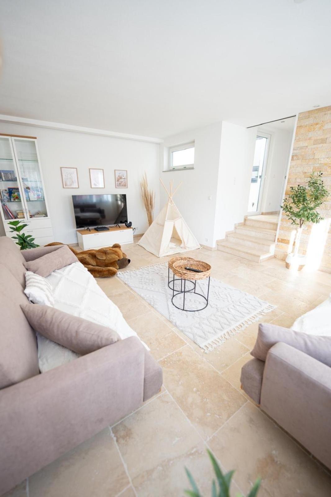 -Stadthaus Ida- Mit Grosser Dachterasse, Am Schlosspark, Luftkurort Kisslegg, Boxspringbetten, Kaffeevollautomat, Smarttv, Familienfreundlich, Grosszuegig, Zentral Екстериор снимка